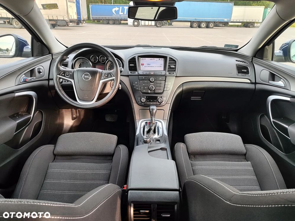 Opel Insignia - 11