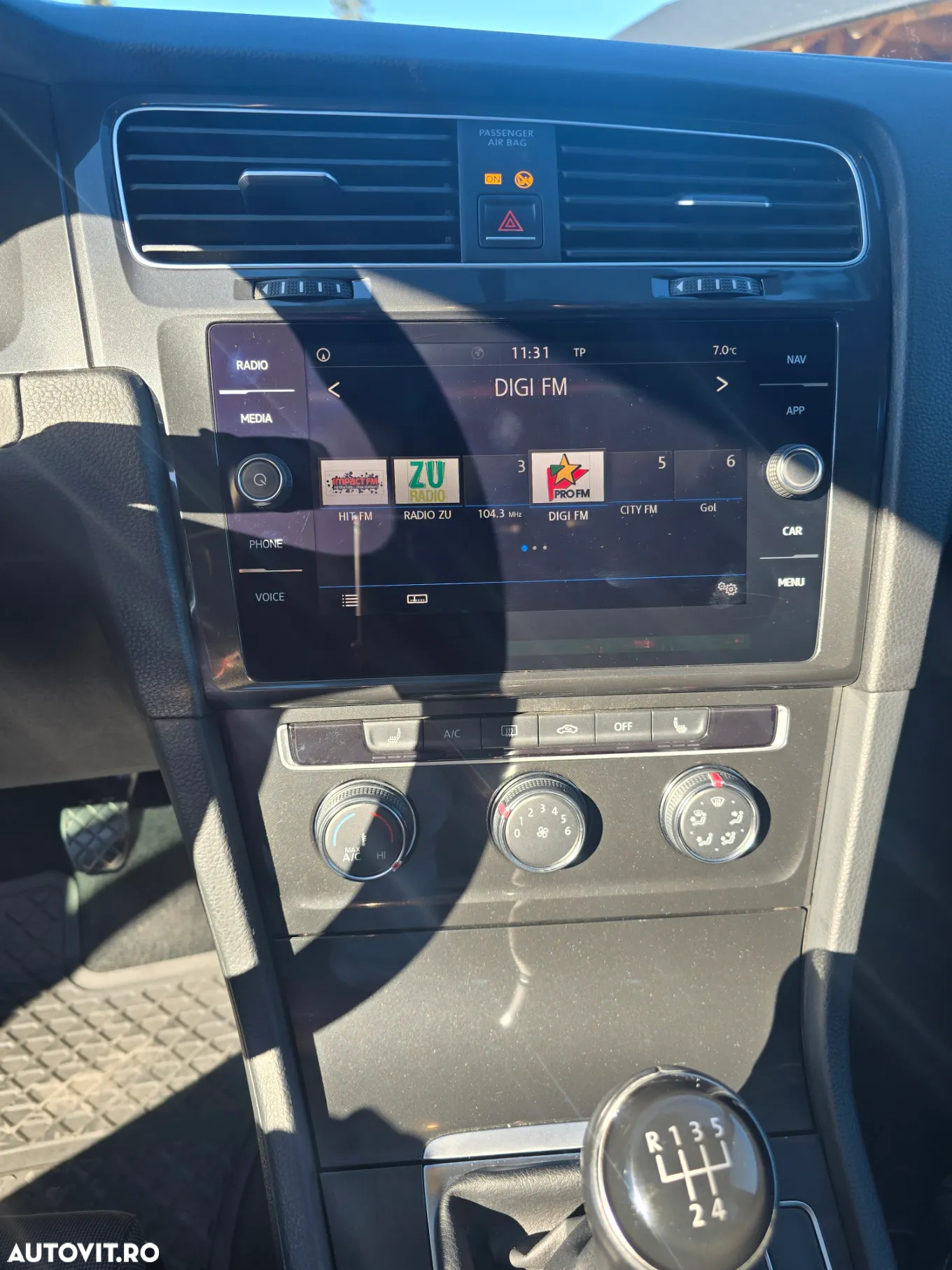 Volkswagen Golf - 15