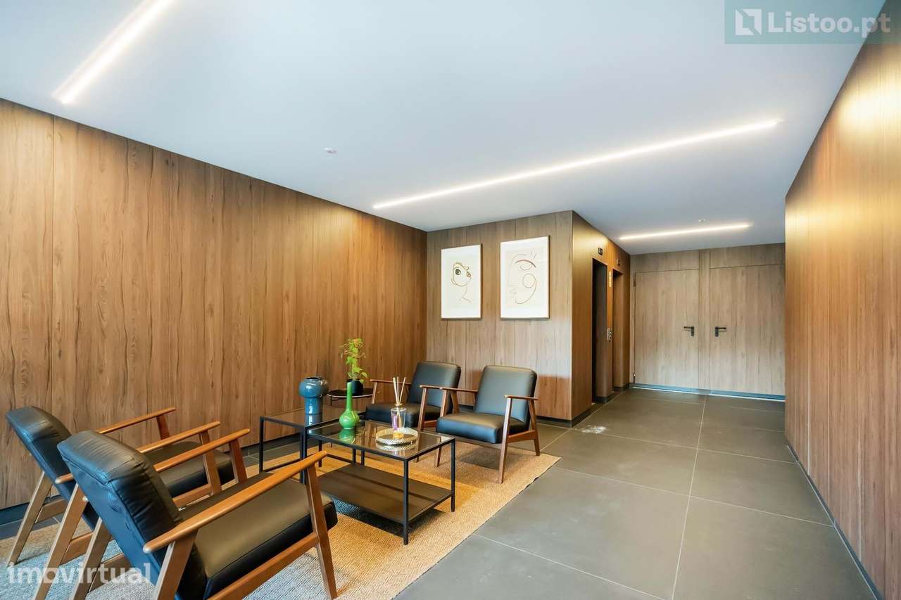 Apartamento T3 Moderno com Varanda e 2 Lugares de Garagem | Centro da - Grande imagem: 4/27