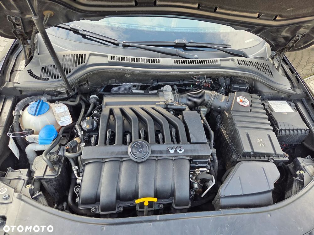 Skoda Superb Combi 3.6 V6 4x4 DSG L&K - 31