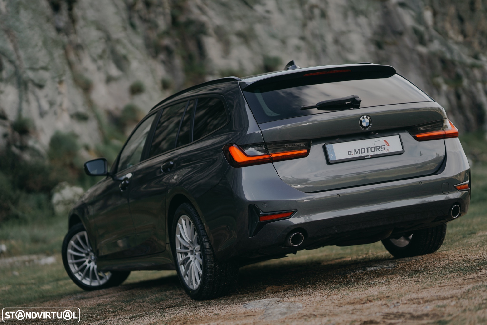 BMW 318 d Touring Auto - 10