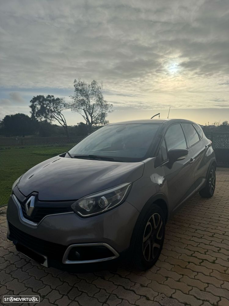 Renault Captur 1.5 dCi Exclusive - 3