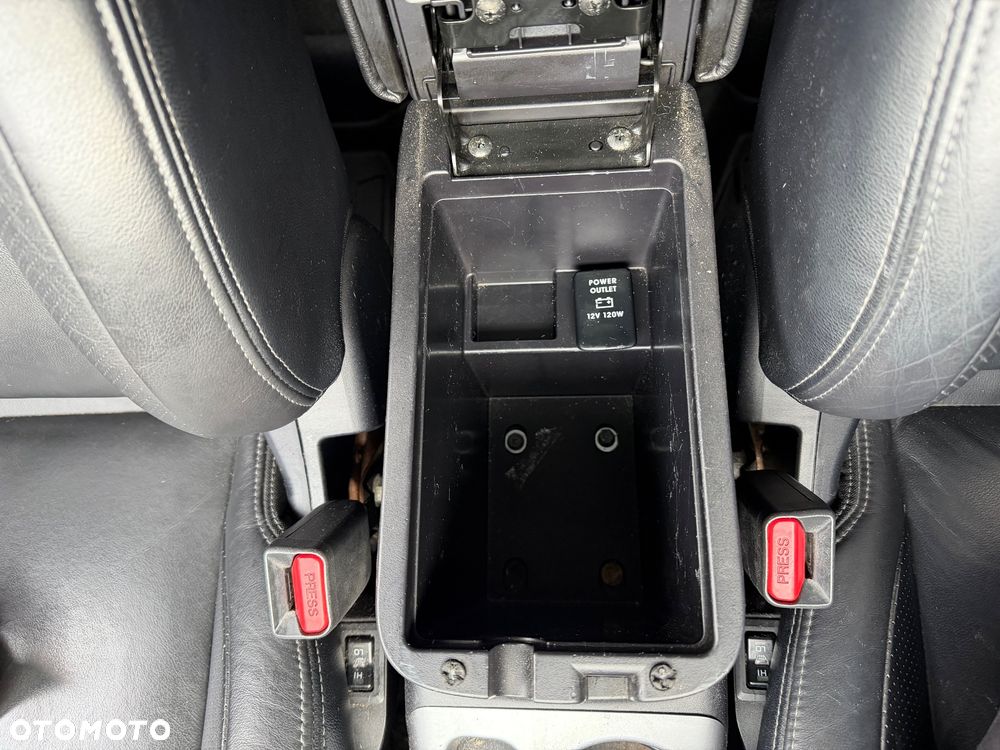 Mitsubishi Outlander 2.0 DID Instyle - 31