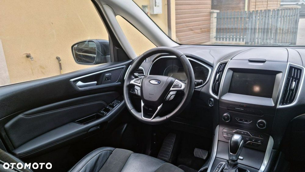 Ford Galaxy - 16