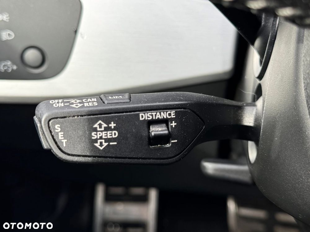 Audi A4 Avant 2.0 TDI S tronic - 24