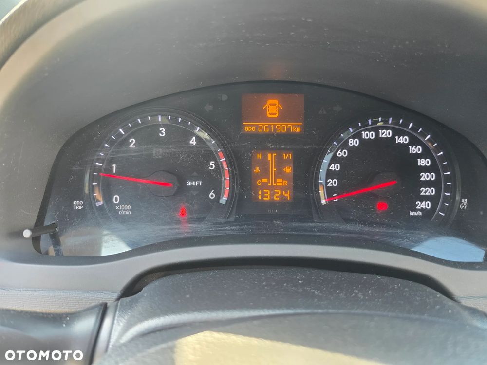 Toyota Avensis - 26