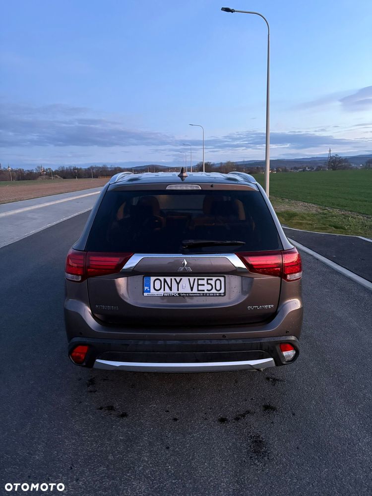 Mitsubishi Outlander 2.0 City Style 2WD - 6