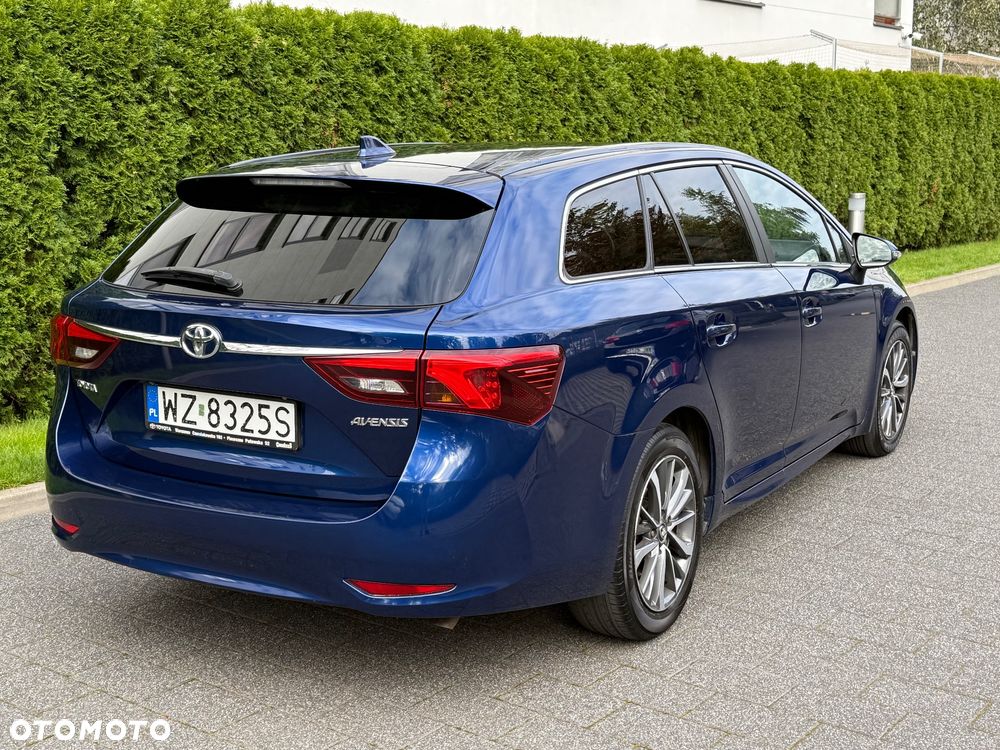 Toyota Avensis 2.0 D-4D Premium - 5