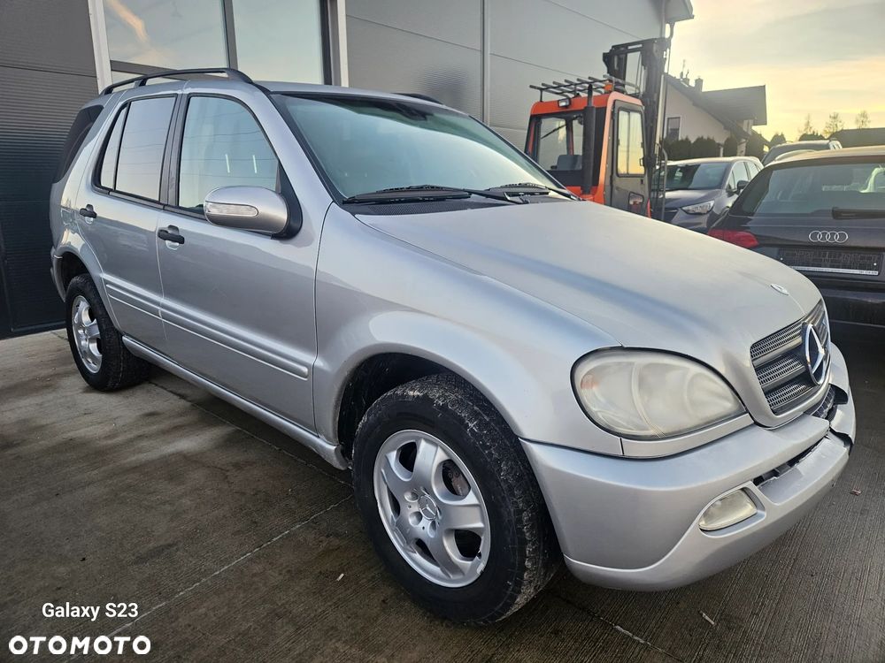 Mercedes-Benz ML - 4