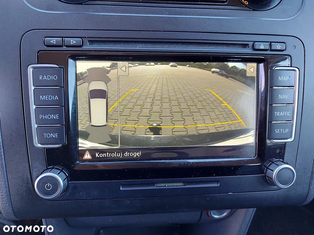 Volkswagen Touran 1.4 TSI Cross - 23