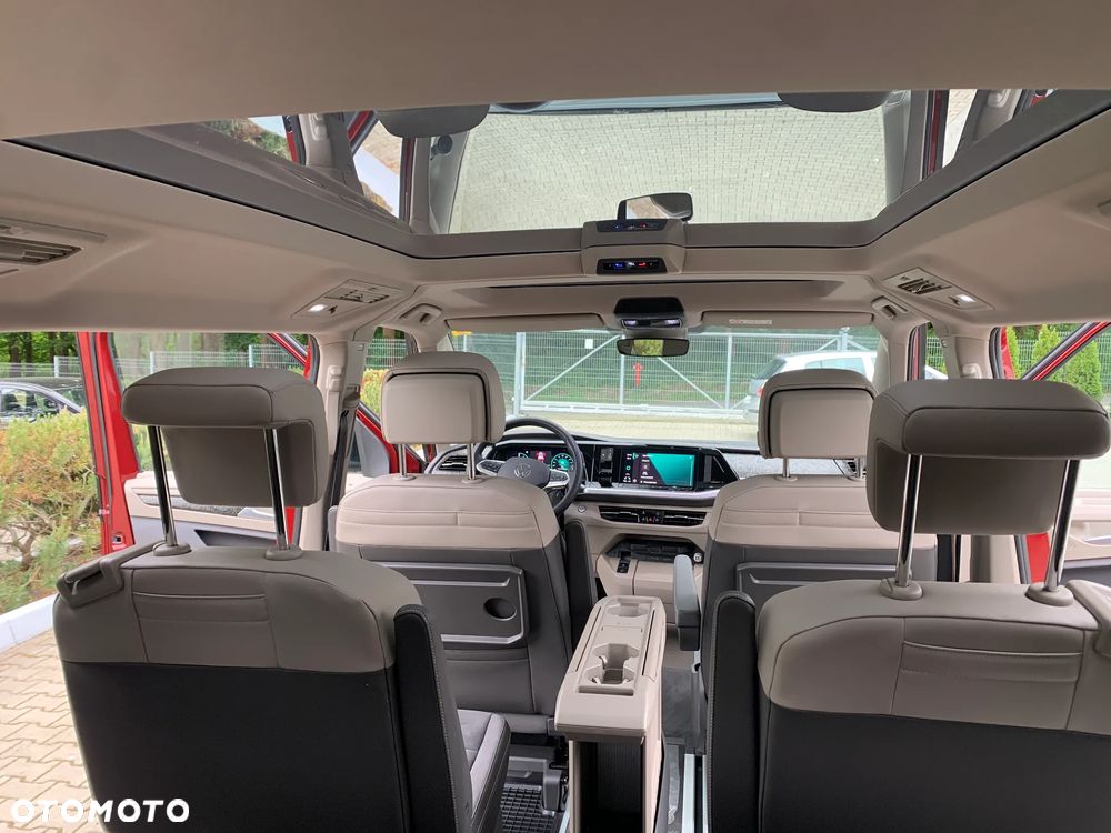 Volkswagen Multivan - 12