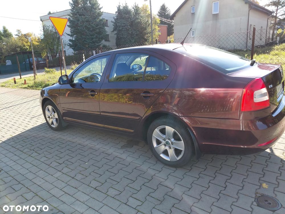 Skoda Octavia 2011 photo 3