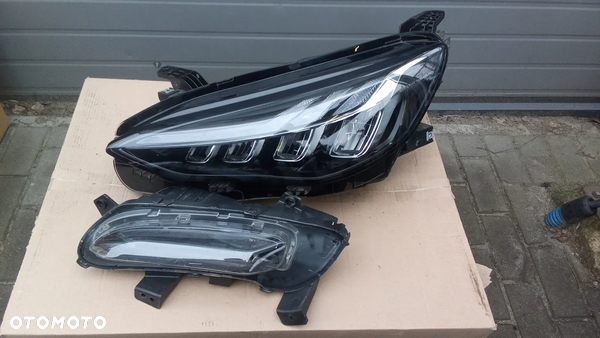 Lampa Lewa Mg Hs Ehs Lift Full LED Saic Technology Europa Bdb.stan