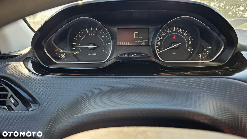 Peugeot 208 PureTech 68 Active - 18