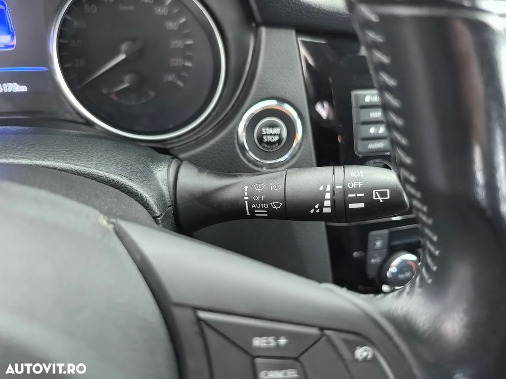 Nissan Qashqai 1.3 138CP 2WD N-Connecta - 19