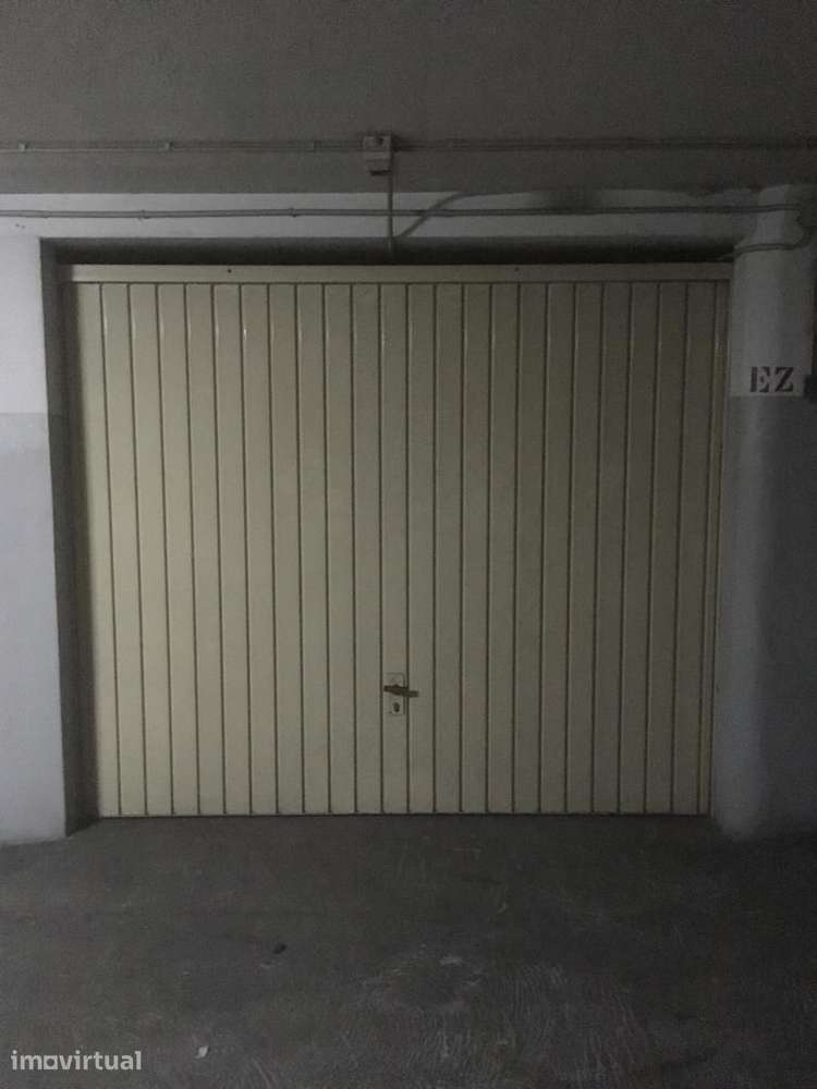 Garagem Individual - Rua Diogo Silves, 77 Santa Marinha - Grande imagem: 4/16