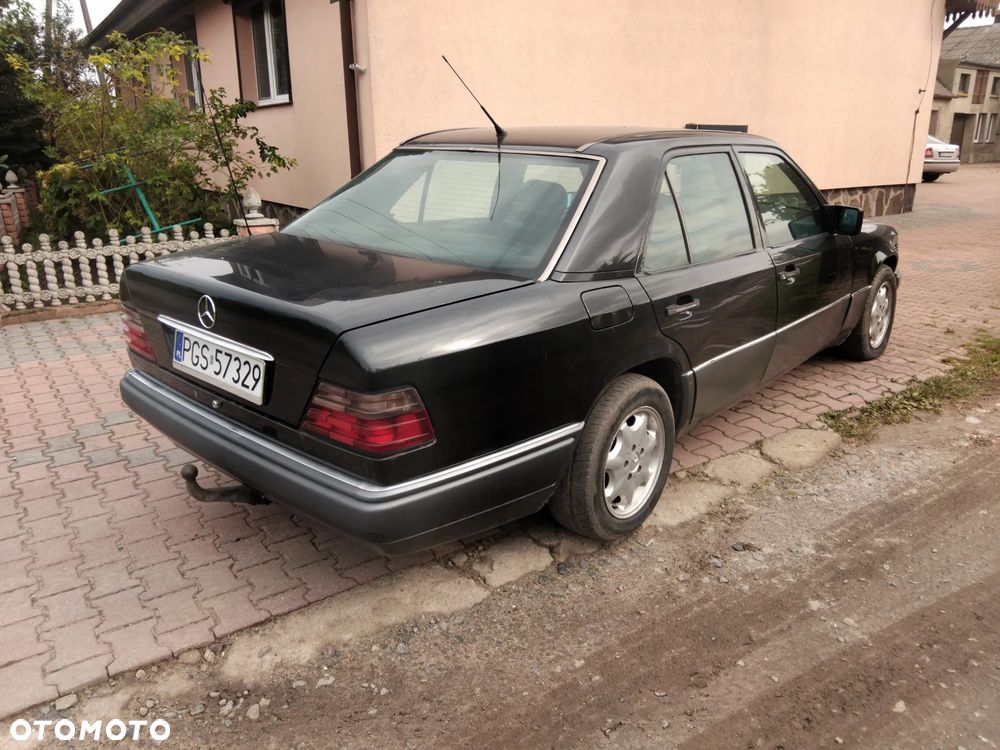 Mercedes-Benz Klasa E - 4