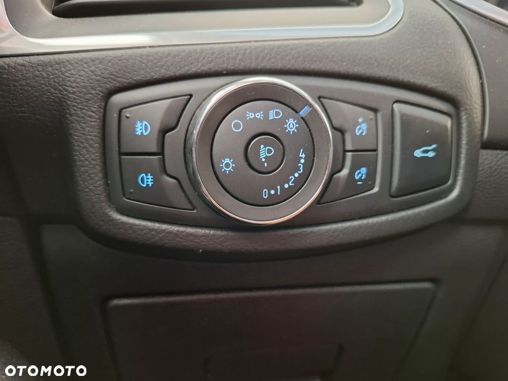 Ford Edge 2.0 TDCi Bi-Turbo 4x4 Titanium - 6