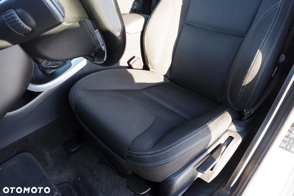 Volvo V60 D3 Geartronic Kinetic - 29