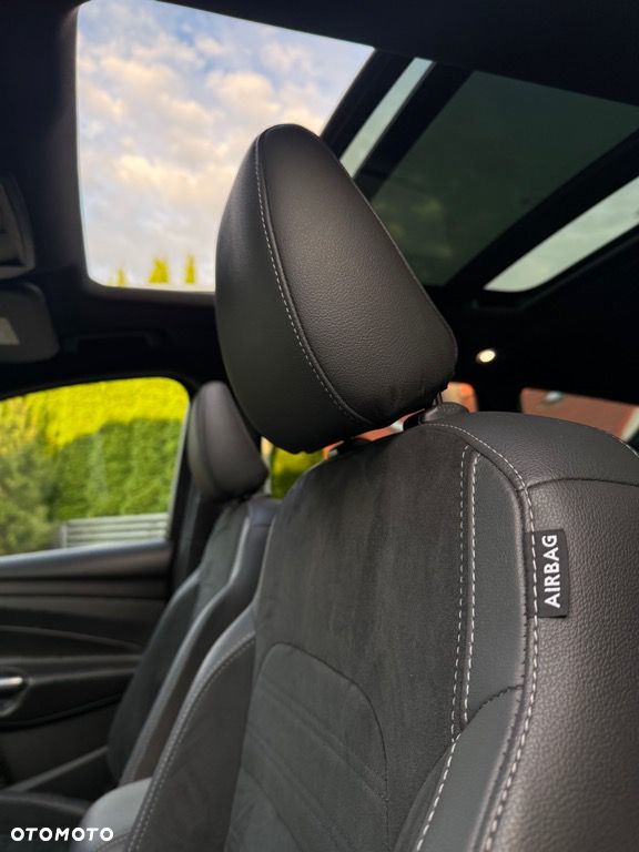 Ford Kuga 2.0 TDCi 4x4 ST-Line - 28