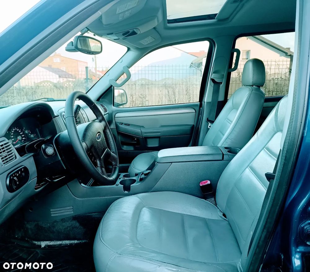 Ford Explorer 4.0 4WD - 5