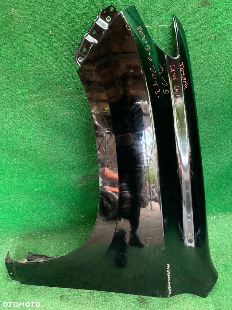 Błotnik przód przedni lewy Toyota Land Cruiser J15 czarny WWA