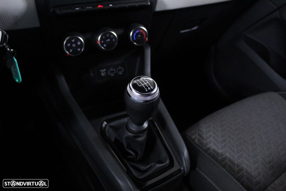 Renault Clio 1.0 TCe Techno - 30