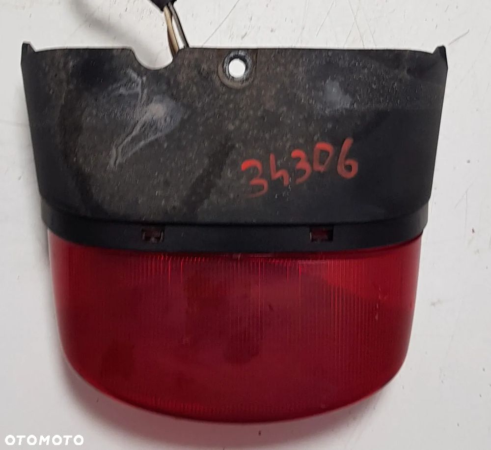 SUZUKI XF 650 Freewind Lampa Tył Tylna - 1