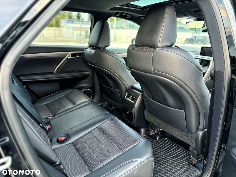 Lexus RX - 24