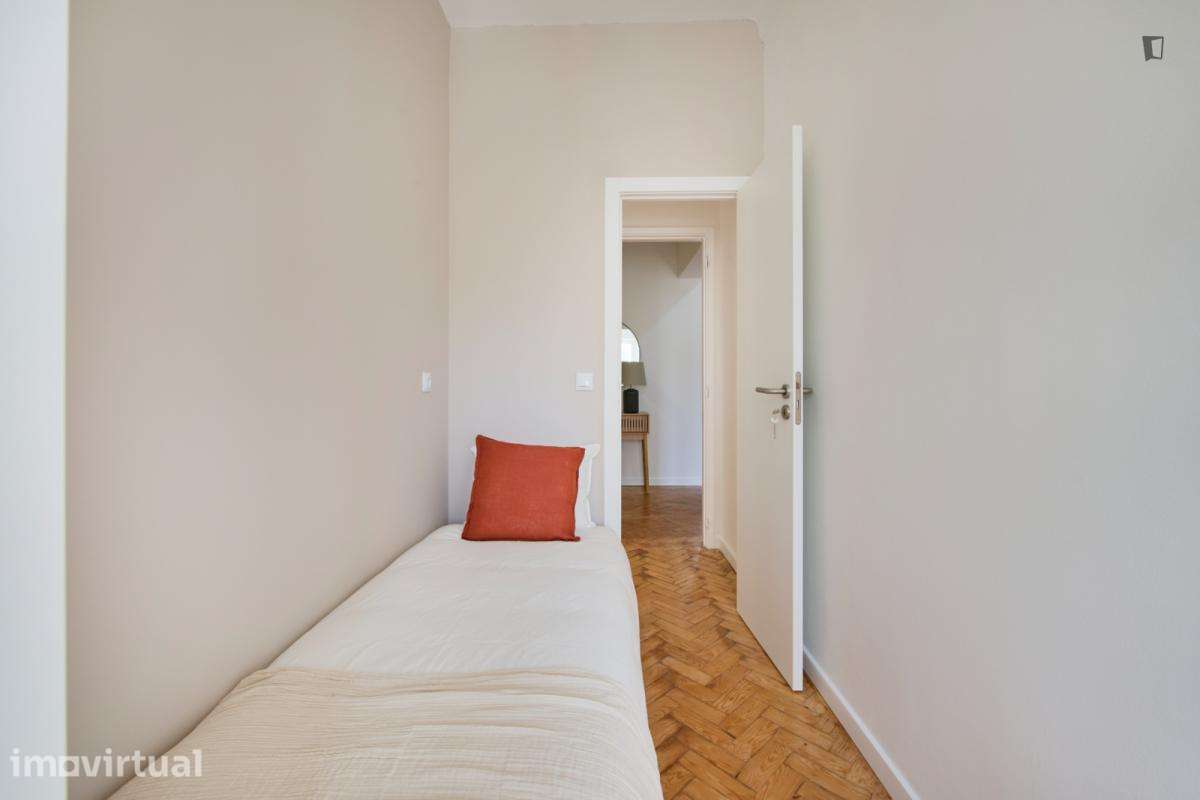 Quarto - localizado em Alvalade Lisbon - Grande imagem: 2/23