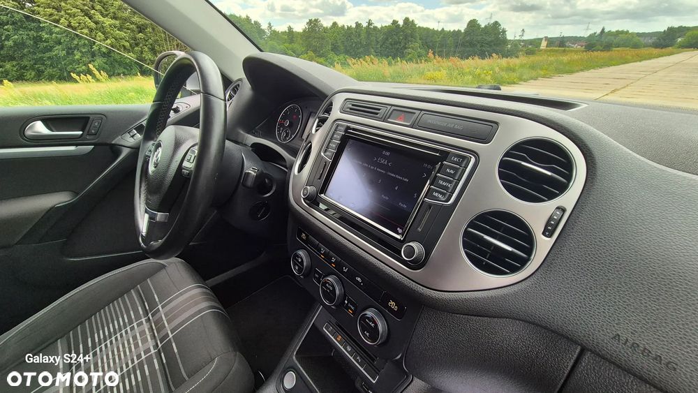 Volkswagen Tiguan 2.0 TDI DPF BlueMotion Technology Lounge Sport & Style - 17