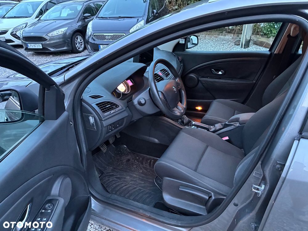 Renault Megane 1.6 16V 110 Dynamique - 9