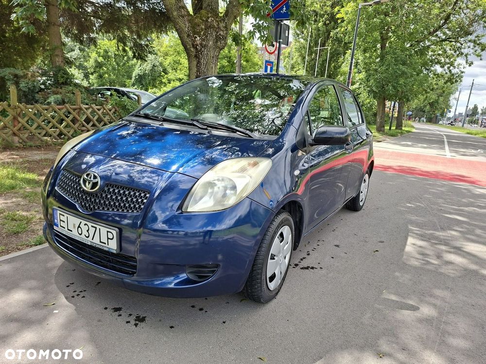 Toyota Yaris - 1