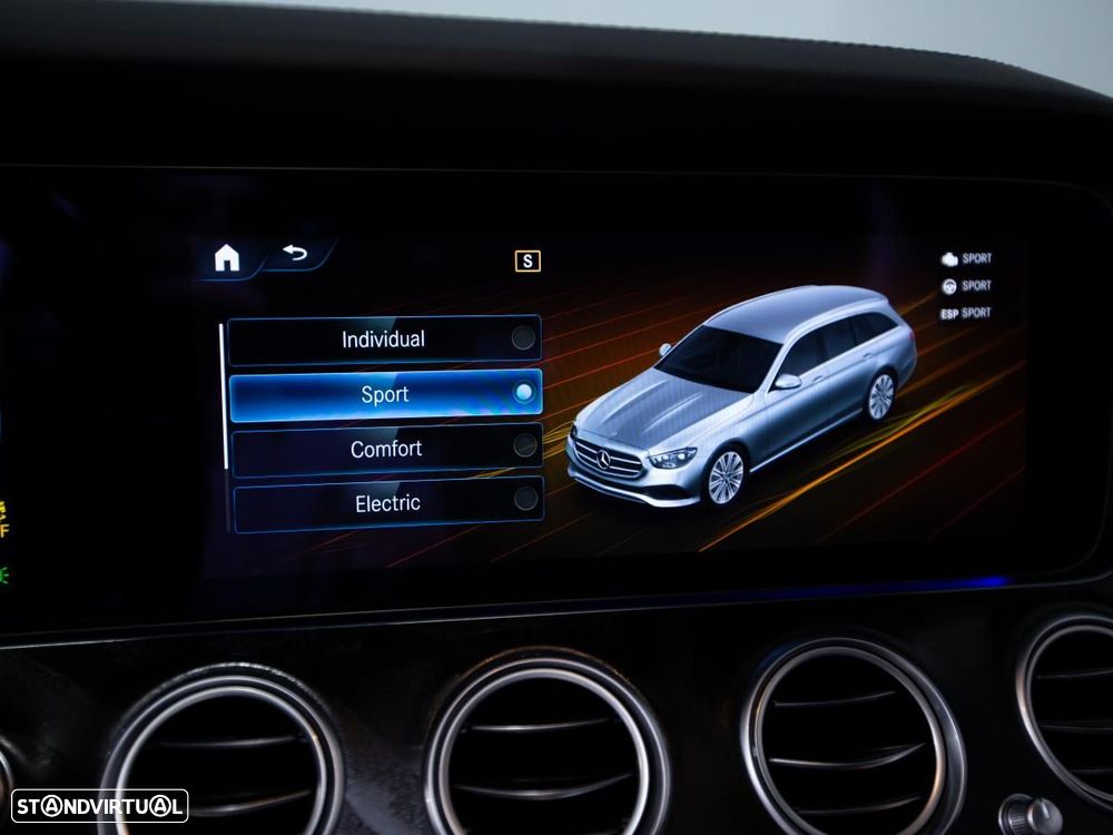 Mercedes-Benz E 300 de AMG Line - 37