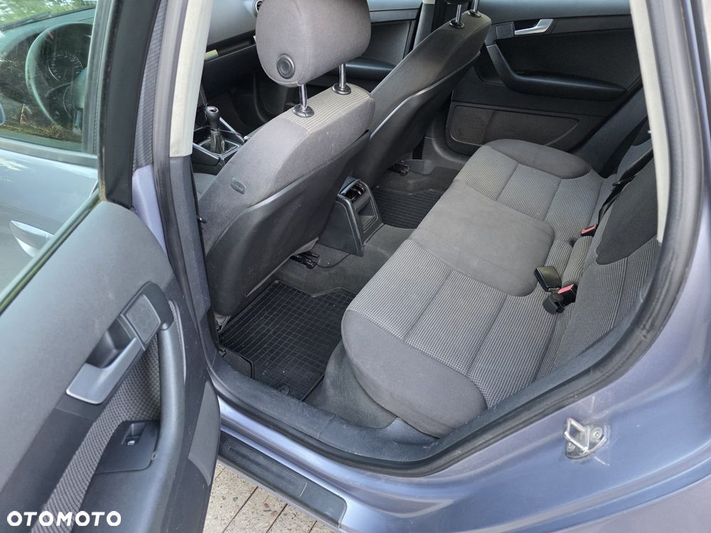 Audi A3 Sportback 2.0 FSI Ambiente - 14