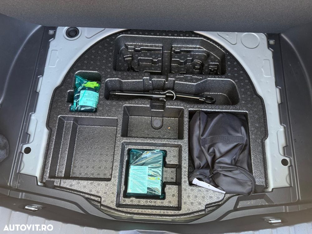 Toyota Corolla Cross - 9