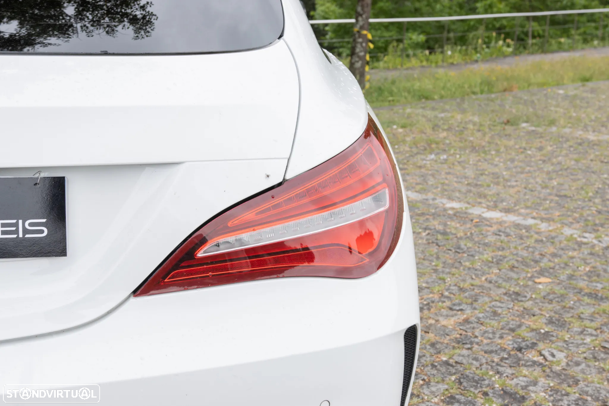 Mercedes-Benz CLA 180 7G-DCT AMG Line - 9