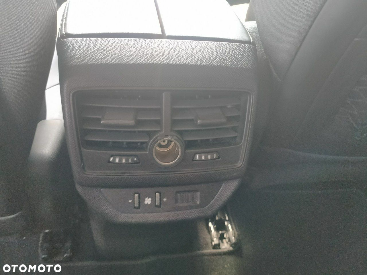 Peugeot 5008 2.0 BlueHDi Allure 7os - 17