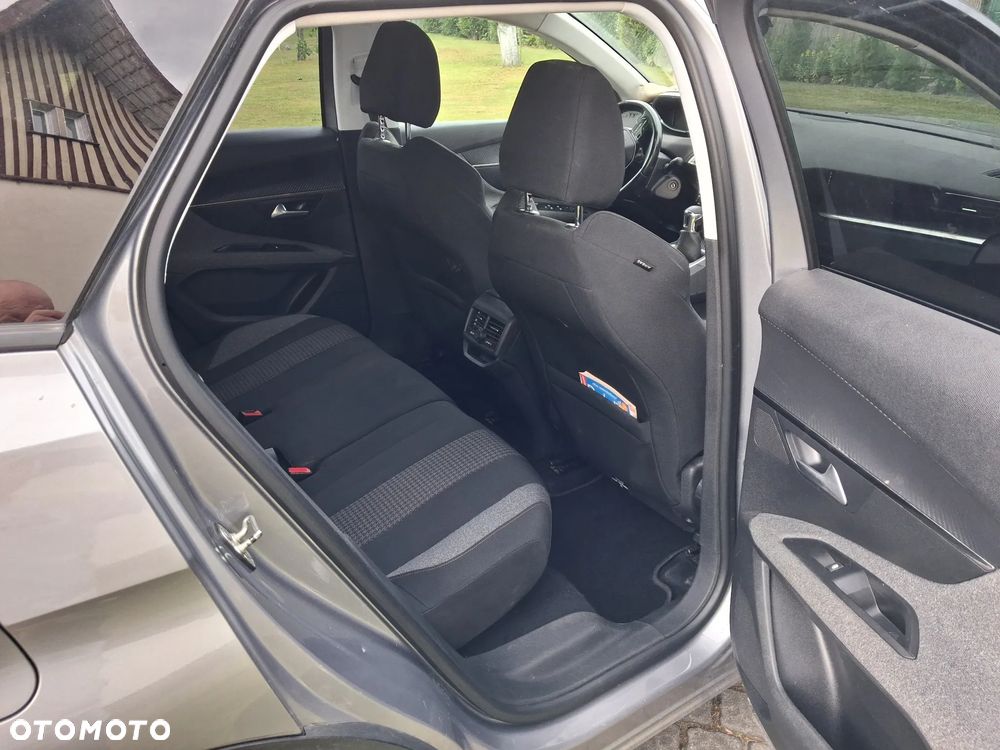 Peugeot 3008 1.6 BlueHDi Active S&S - 11