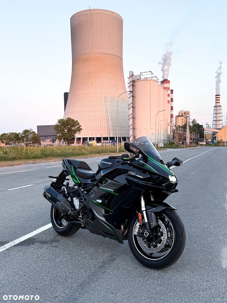 Kawasaki Ninja H2 SX - 1