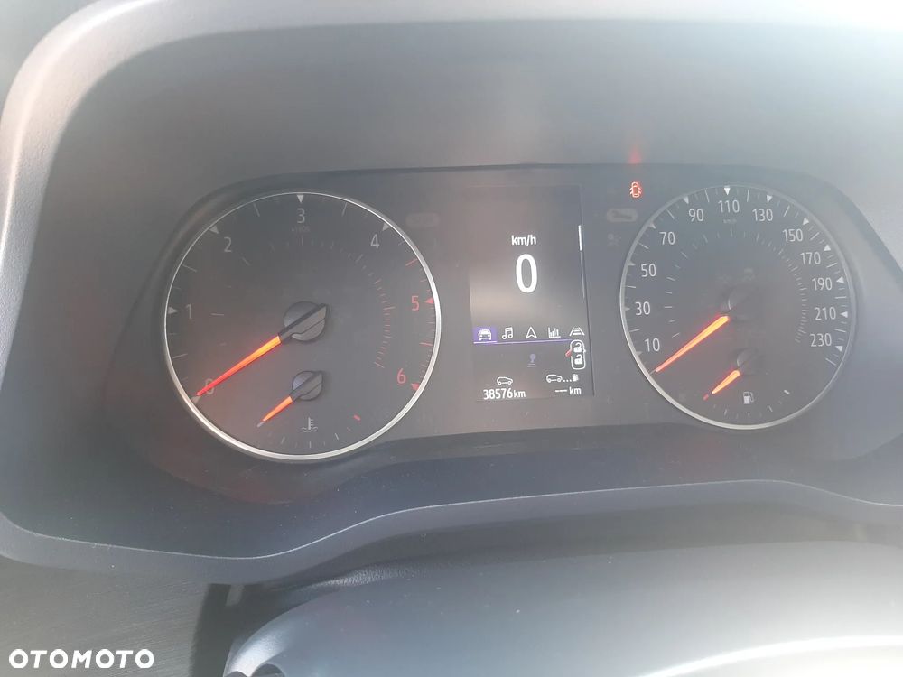 Renault Trafic 2.0 dCi - 24