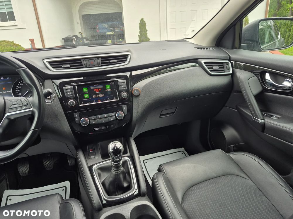 Nissan Qashqai 1.3 DIG-T ZAMA - 23