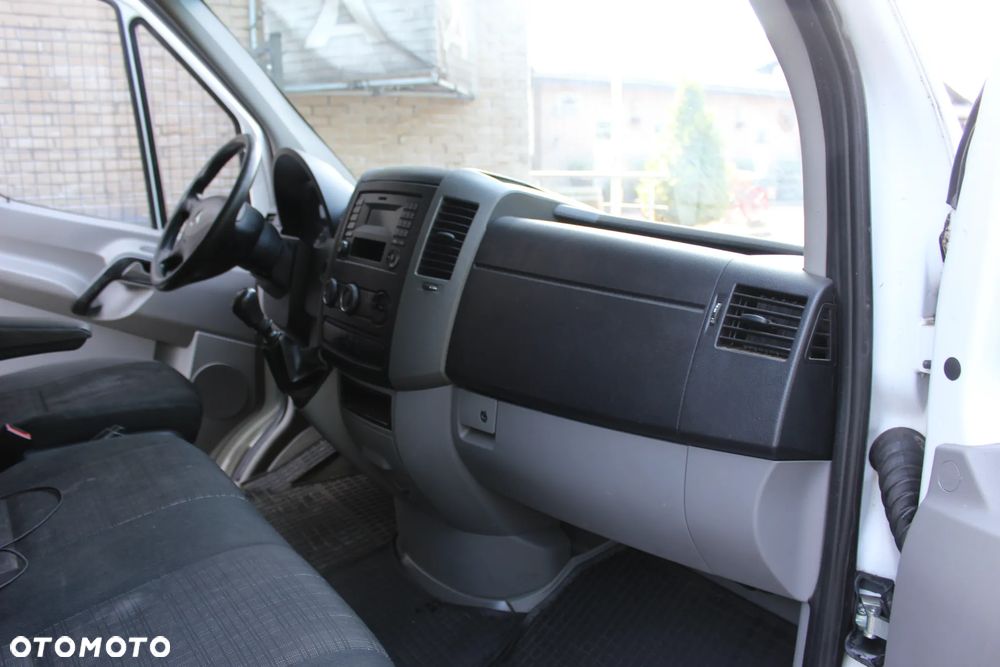 Mercedes-Benz Sprinter - 26