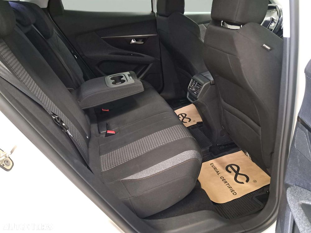 Peugeot 3008 1.6 BlueHDI S&S EAT6 Active - 11