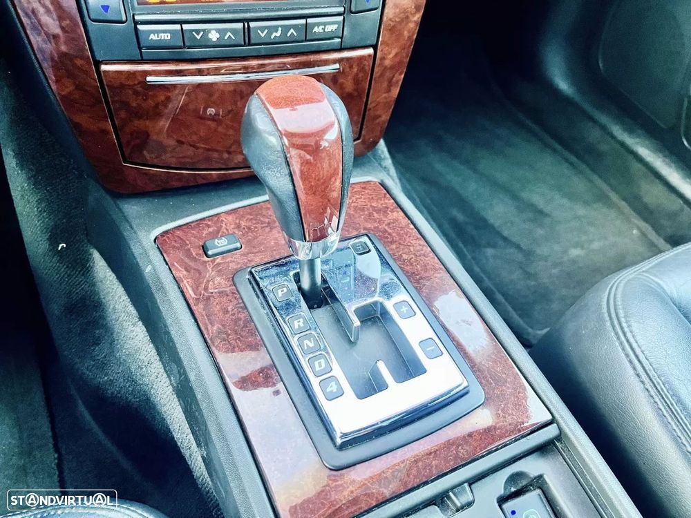Cadillac SRX 3.6 V6 Elegance Plus - 16