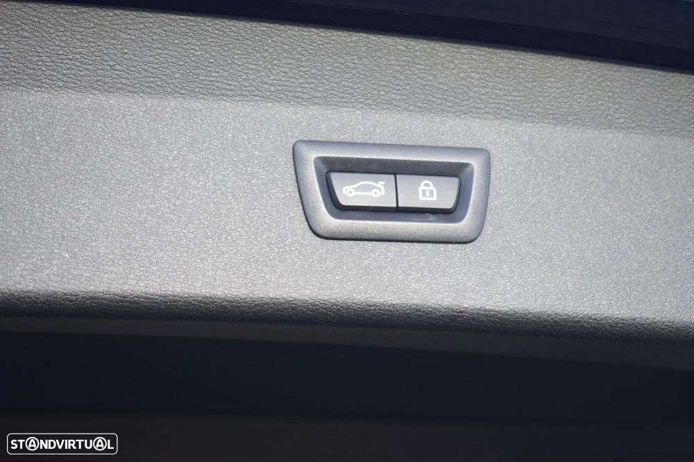 BMW X1 18 d sDrive Auto - 46