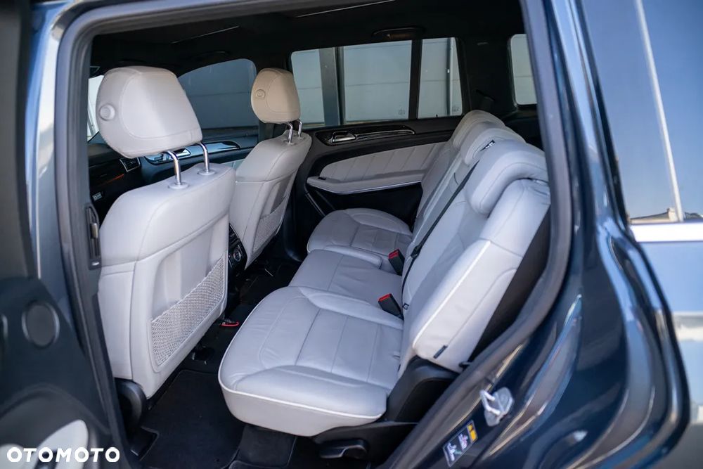 Mercedes-Benz GL 350 BlueTEC 4Matic 7G-TRONIC - 28