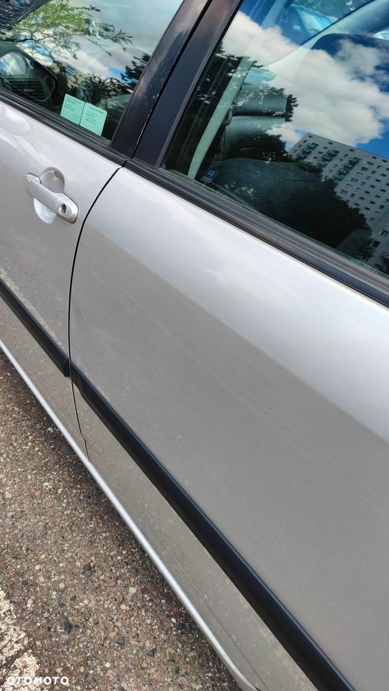 Toyota Corolla 1.6 VVT-i Sol - 17