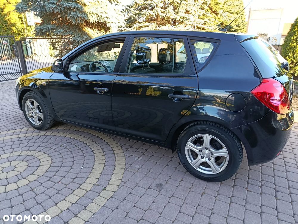Kia Ceed 1.4 CVVT LX - 11