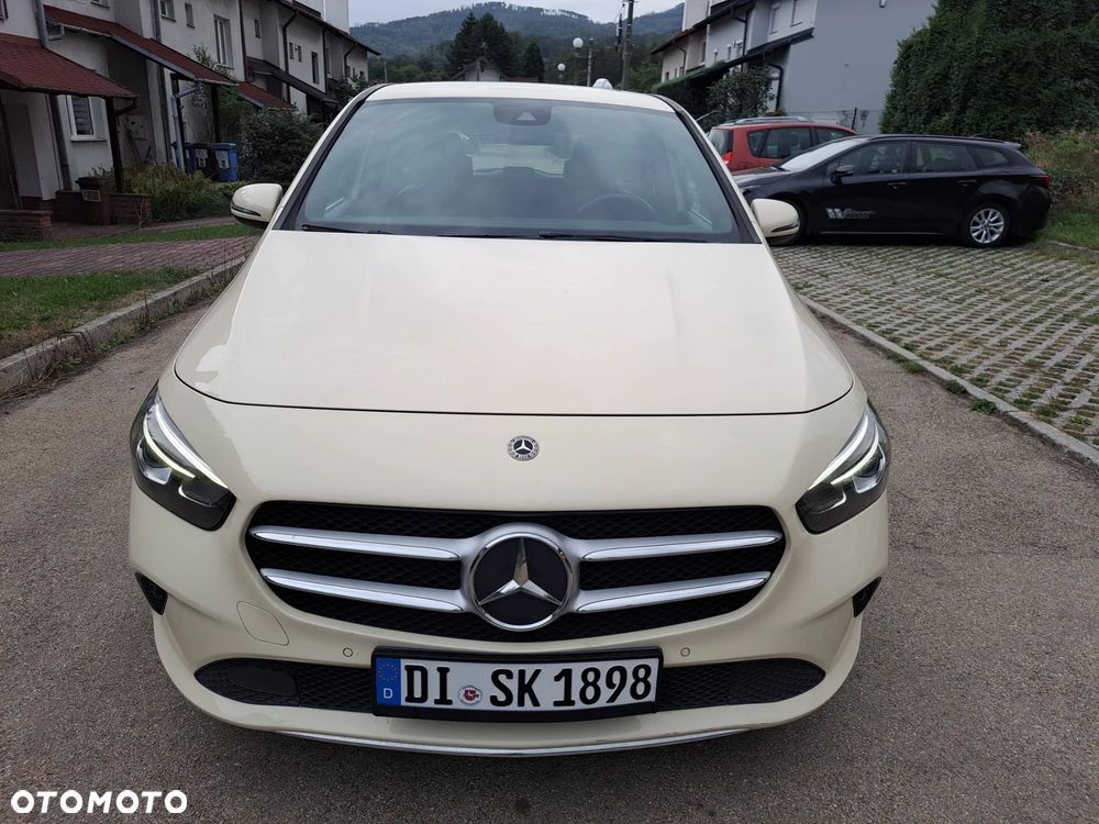 Mercedes-Benz Klasa B 180 d 7G-DCT Edition 2020 - 13